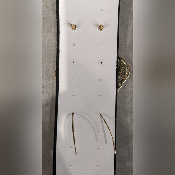 Boho Goldtone earrings lot ( not k.scott) - Picture 2 of 2